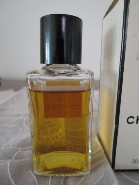 CHANEL �V���l�� NO19 �I�[�h�g���� 60ml �c�ʑ� �̎ʐ^2