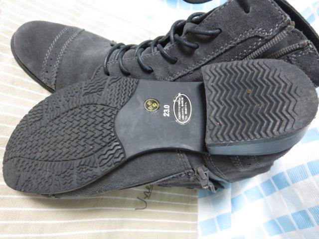 MU emotion�~�E�G���[�V���� �X�G�[�h�҂ݏグ�V���[�g�u�[�c �u���[�O���C 23.0cm �t�@�X�i�[�t �̎ʐ^7