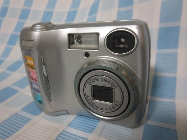 Nikon �R���f�W COOLPIX E2200 �W�����N �̎ʐ^1