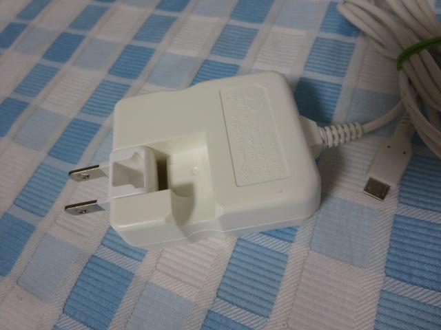 au ����AC�A�_�v�^04 0401PWA HS-SLA �����i �̎ʐ^3