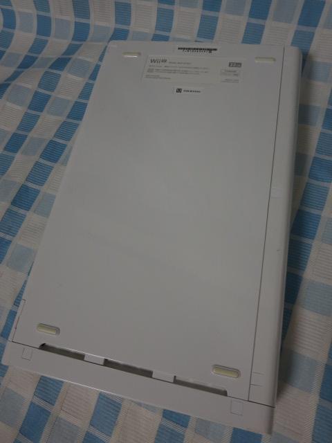 WiiU�{�̂̂� �}���I�J�[�g8�Z�b�g �� 32GB ���m�������ς� WUP-101 �̎ʐ^5