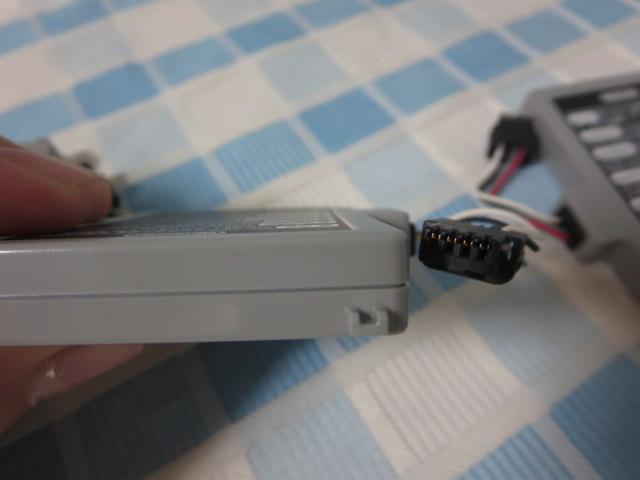 WiiU �Q�[���p�b�h�p �o�b�e���[�p�b�N 3�Z�b�g WUP-012 �C�V������ �̎ʐ^4