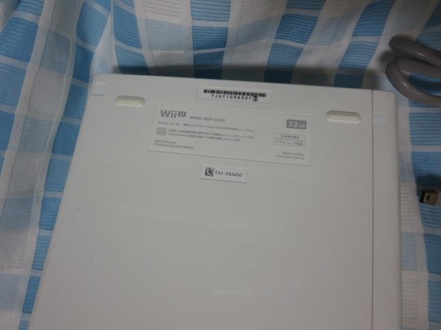 Wii U �X�v���g�D�[���Z�b�g �� 32GB �����ɗV�ׂ�Z�b�g+�}���I�J�[�g8 ���m�������ς� �̎ʐ^9