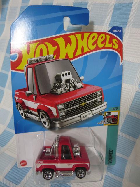 Hot Wheels �z�b�g�E�B�[�� TOON'D '83 CHEVY SILVERADO �� HCX11-M7C5 �̎ʐ^1