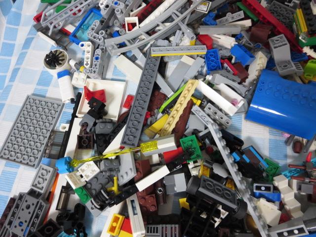 LEGO���S �����ȃZ�b�g�̃p�[�c�����፬����R 2.2kg�Z�b�g �̎ʐ^9