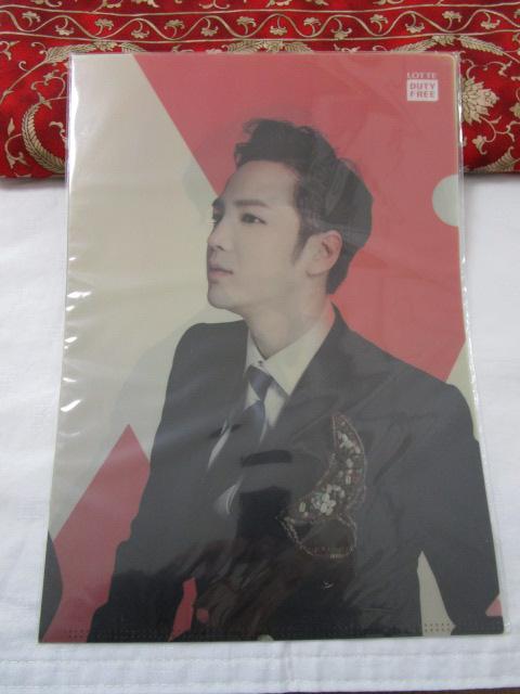 LOTTE �N���A�t�@�C�� 2���Z�b�g DUTY FREE��EXO ���`�����E�O���\�N �̎ʐ^1