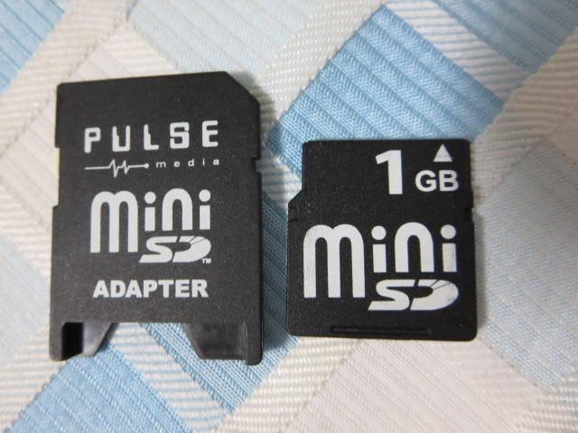PULSE miniSD�J�[�h 1GB �A�_�v�^�t �̎ʐ^1