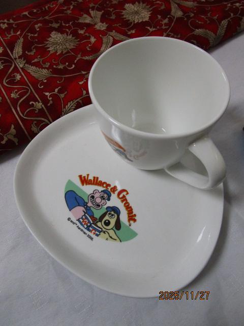 �Z�F���� �J�b�v&�\�[�T�[ �E�H���X�ƃO���~�b�g ���g�p �̎ʐ^3