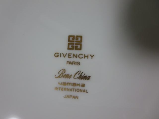 GIVENCHYWoV[ ʃ~[gv[g 25cm ̎ʐ^5