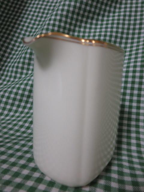 m^PNittoroyal BONE CHINA ~Nsb`[ ̎ʐ^2