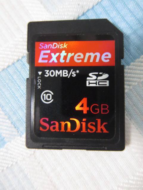 SanDisk Extreme SD[J[h/SDHC 4GB Class10 30MB/s ̎ʐ^1