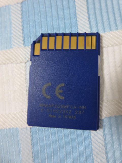 SAMSUNG SD�������[�J�[�h 2GB �̎ʐ^2