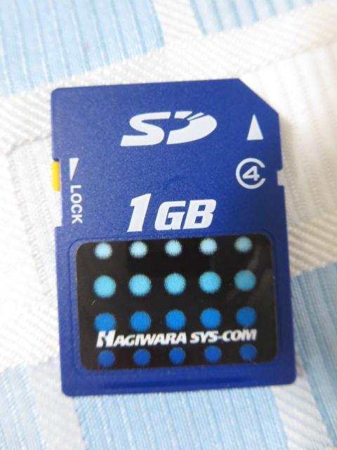 HAGIWARA SYS-COM SD�������J�[�h 1GB ���� Class4 �̎ʐ^1