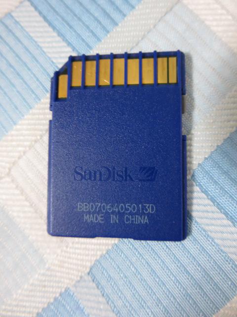 SanDisk SD�������[�J�[�h 1.0GB �̎ʐ^2