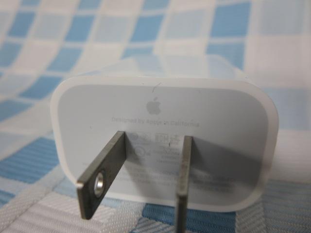 Apple ���� 18W Type-C �d���A�_�v�^ A1720 �̎ʐ^2